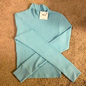 American Eagle, small, turtle neck crop top. Brand new.